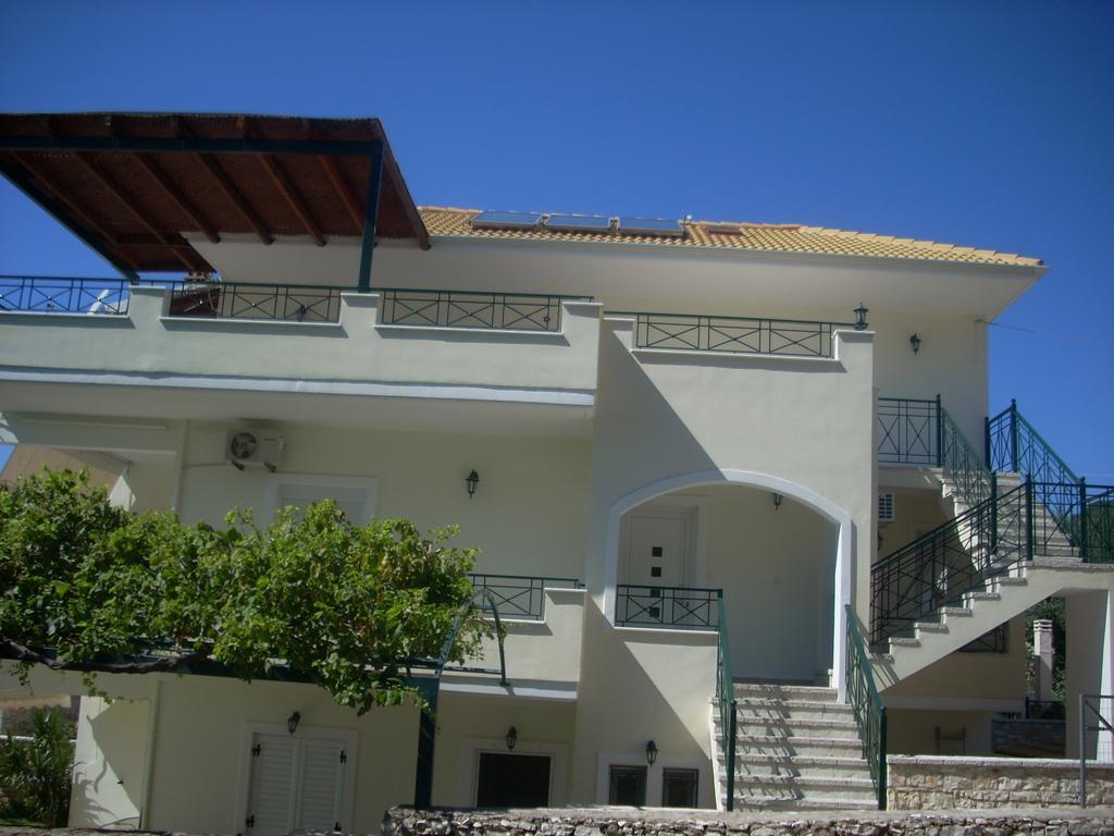 Villa Vera Sívota Exteriör bild